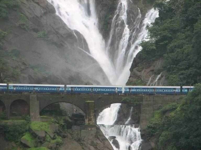 Letsssss go! Dudhsagar waterfalls…