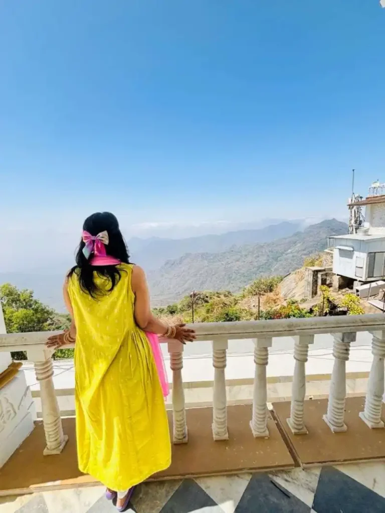 mount abu-achalgarh fort