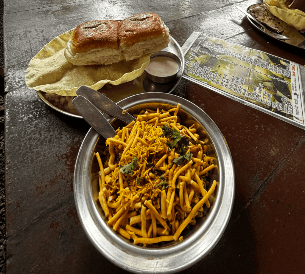 Peruchi Wadi - Best Misal in Nashik